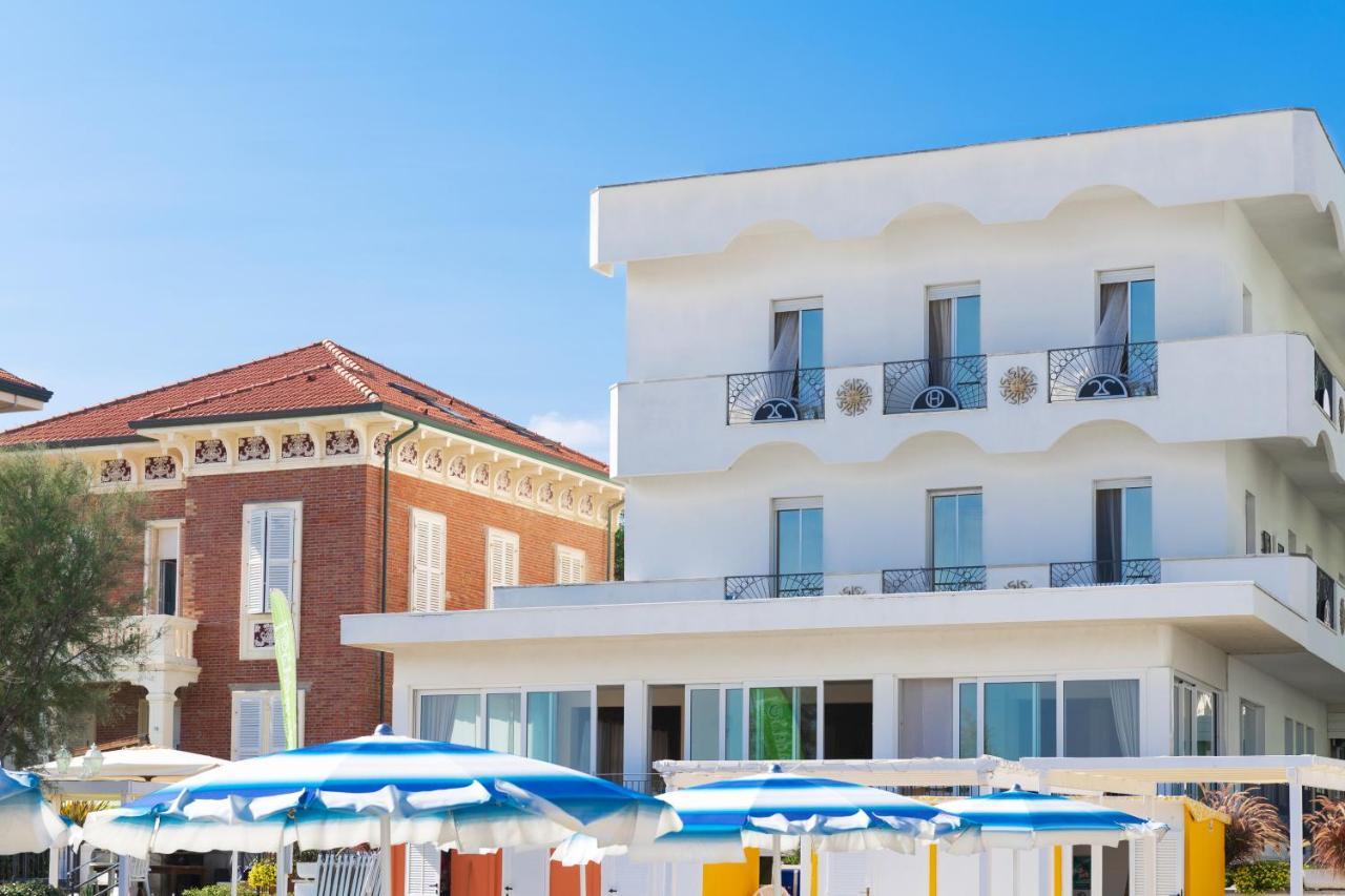 Hotel Orizzonte Bellaria-Igea Marina Bagian luar foto