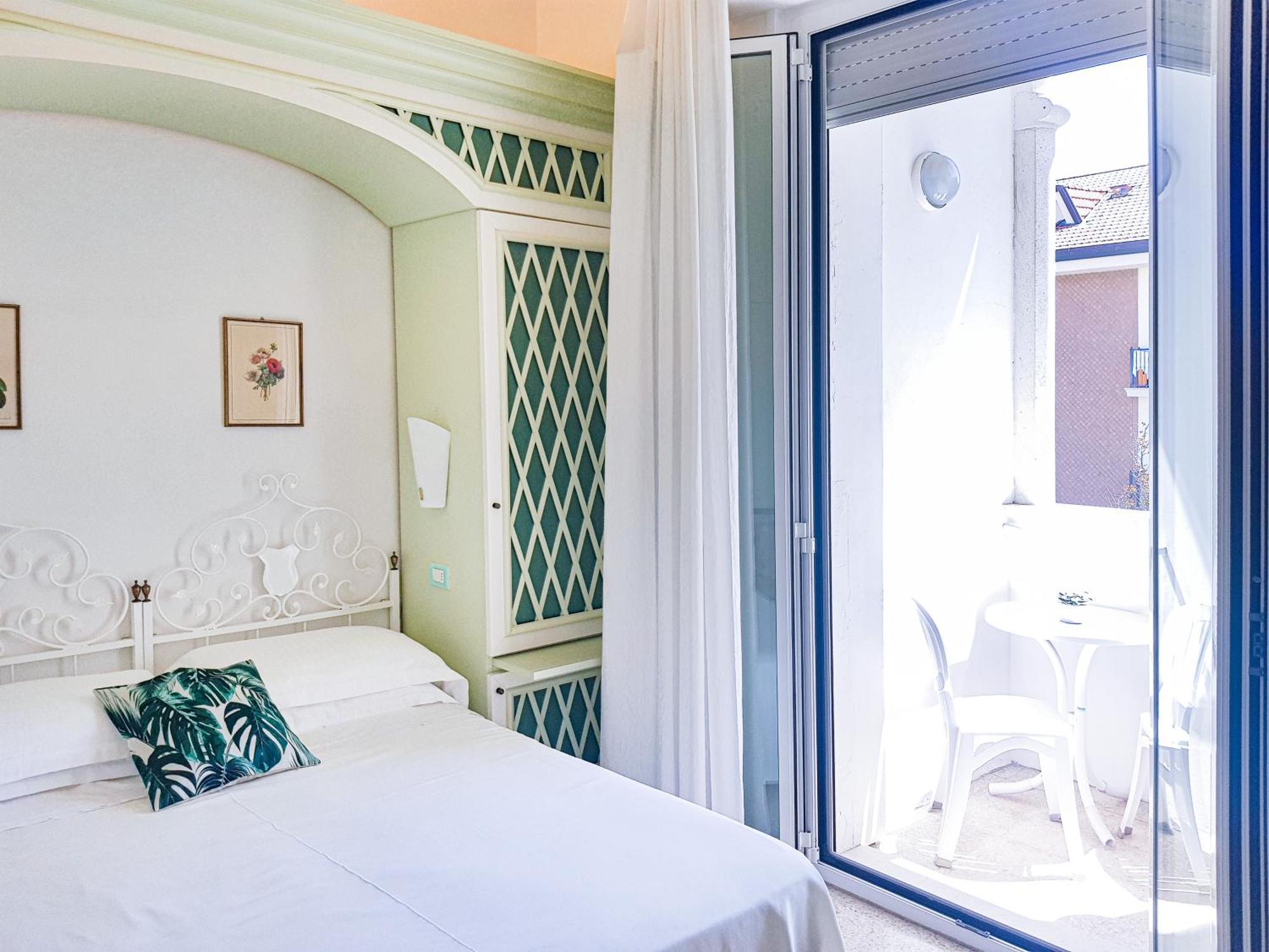 Hotel Orizzonte Bellaria-Igea Marina Bagian luar foto