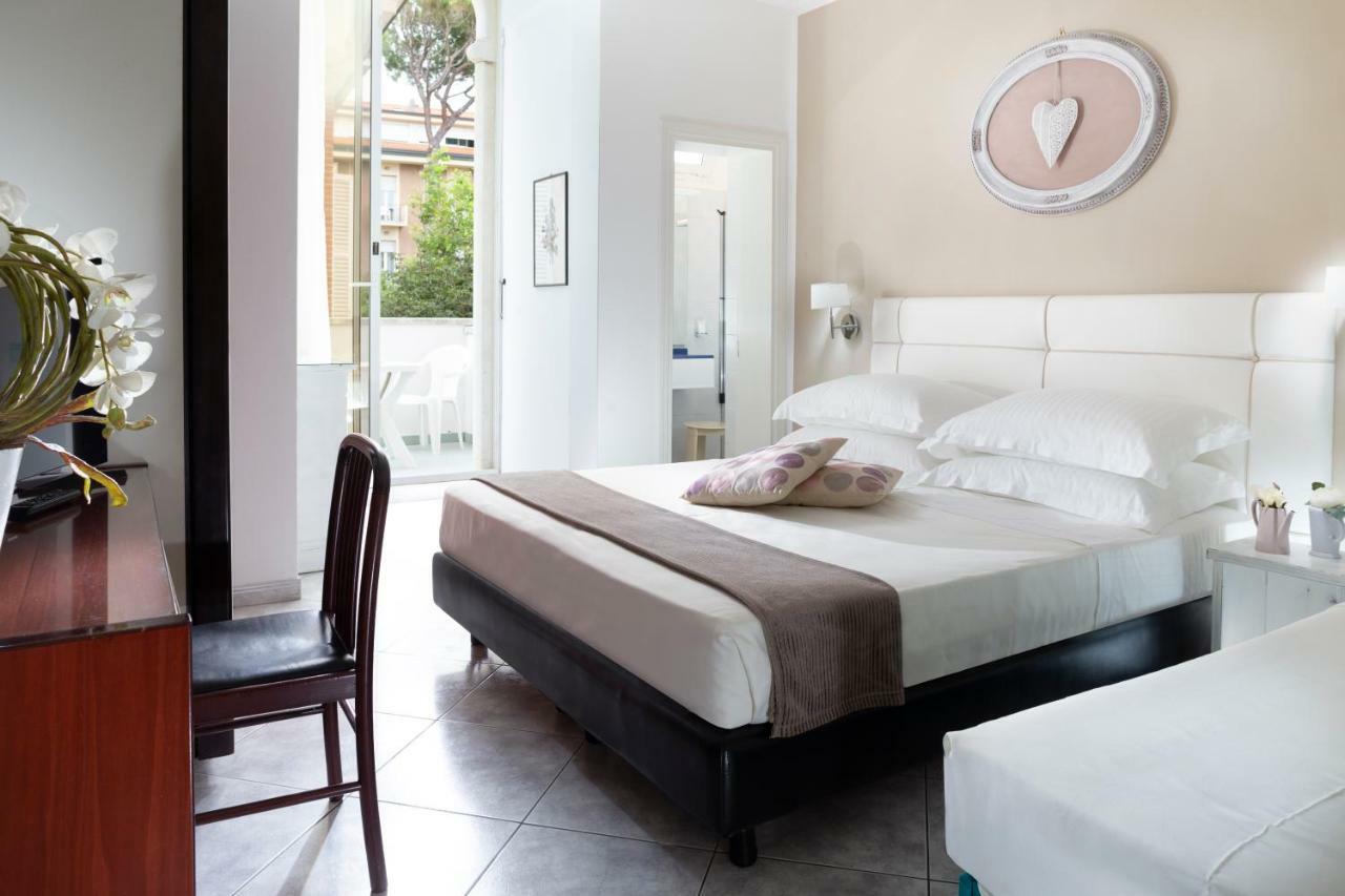 Hotel Orizzonte Bellaria-Igea Marina Bagian luar foto